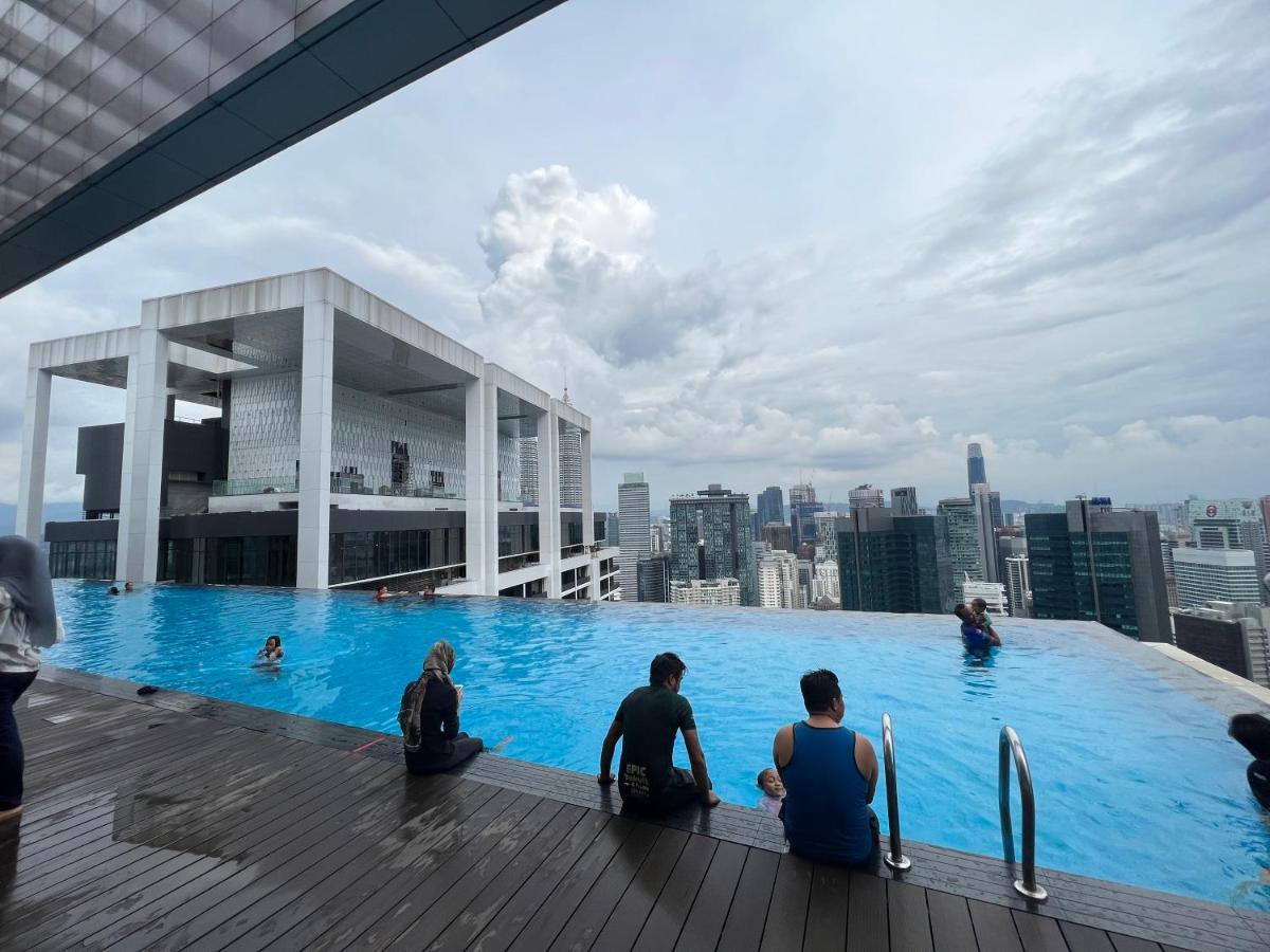 Amazing Pool By Platinum Suites Klcc Куала-Лумпур Экстерьер фото